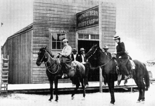 northern saloon,Old West Gambling,Frontier Gambler
